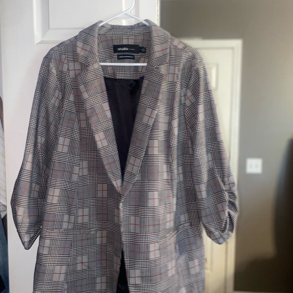 Studio Women's Gray Plaid Blazer